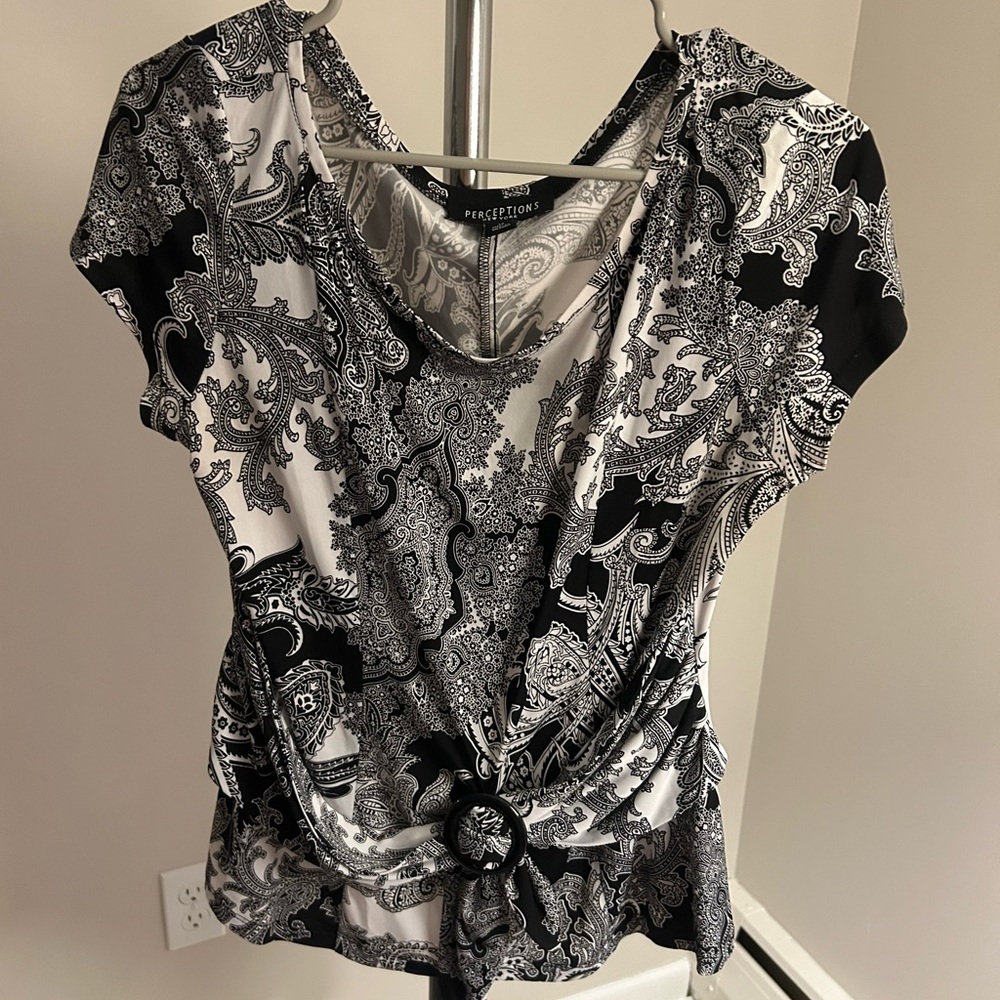 Black and white paisley print top with tie front detail size 12 Perceptions NY